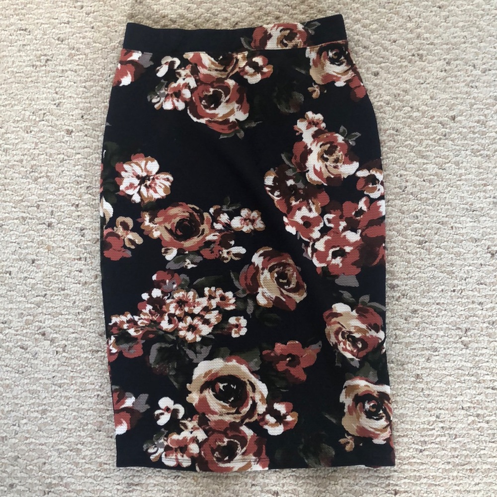 Floral Midi Pencil Skirt